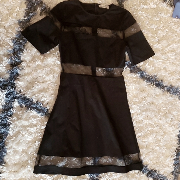 marmuri Dresses & Skirts - NWOT peekaboo skater dress